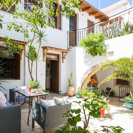 Lilys Apartments Rethymno  Bagian luar foto