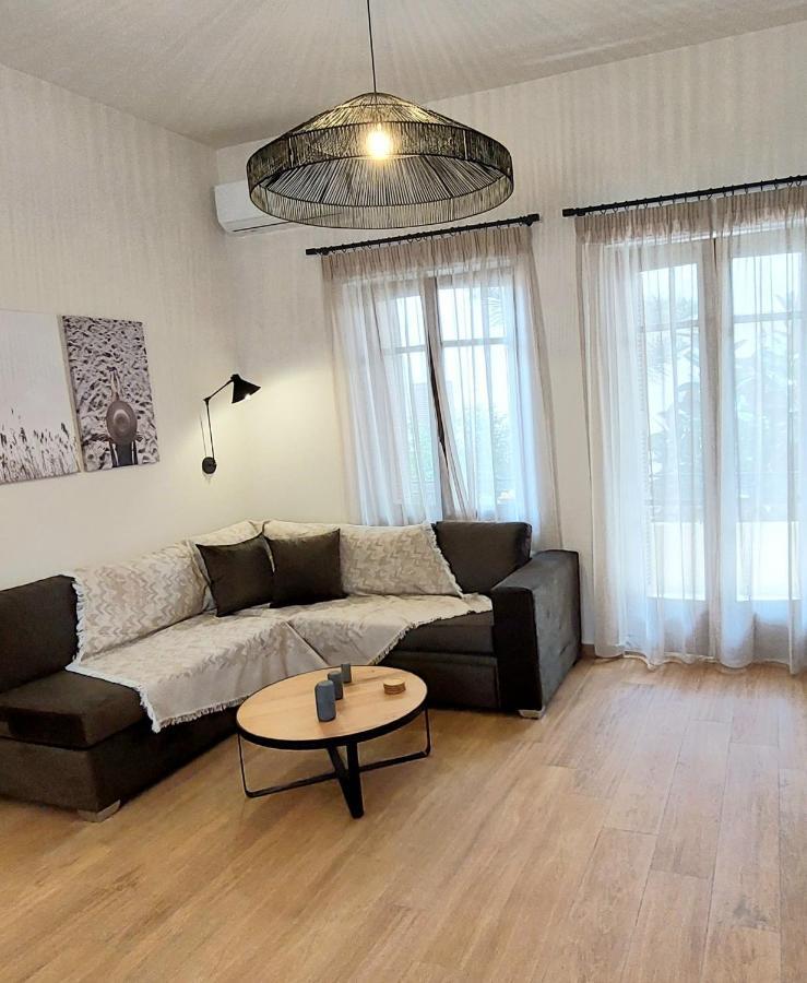 Lilys Apartments Rethymno  Bagian luar foto